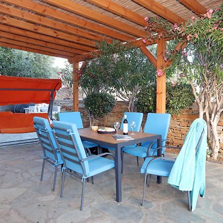 Ruby'S Summer House With Spacious Garden And Free Parking Gavrio Exterior photo