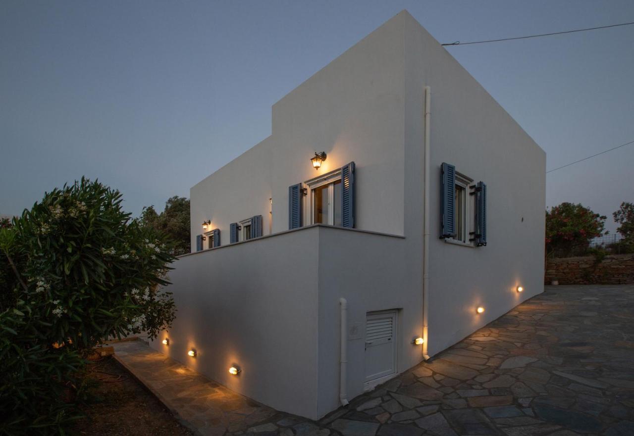 Ruby'S Summer House With Spacious Garden And Free Parking Gavrio Exterior photo