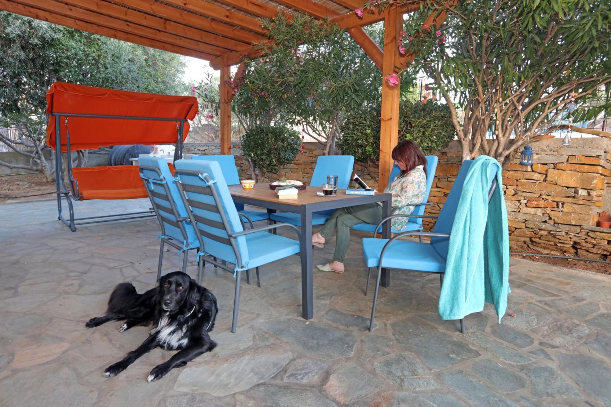 Ruby'S Summer House With Spacious Garden And Free Parking Gavrio Exterior photo