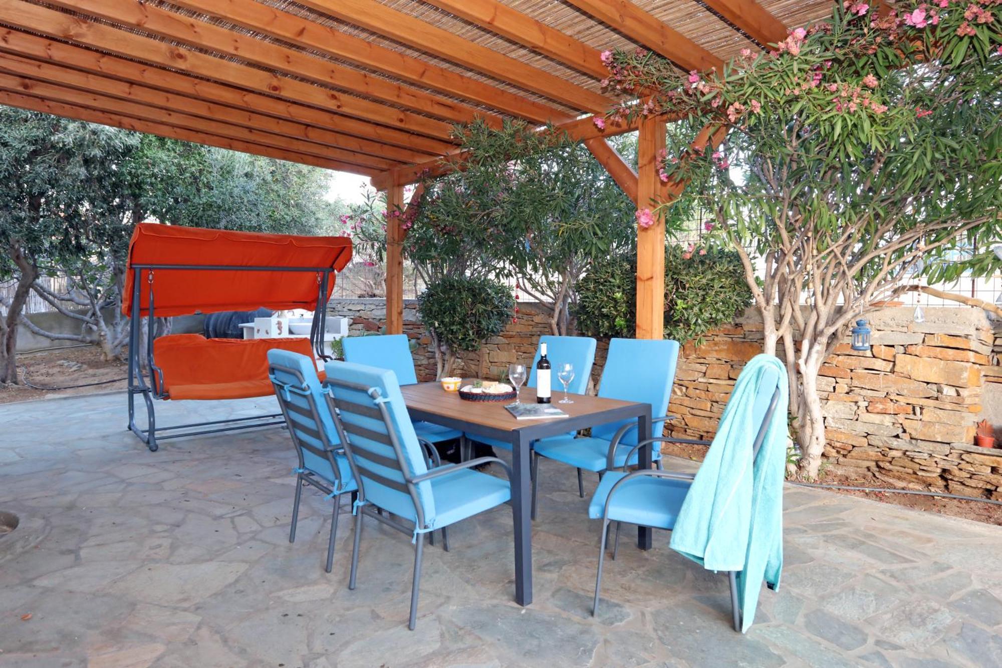 Ruby'S Summer House With Spacious Garden And Free Parking Gavrio Exterior photo